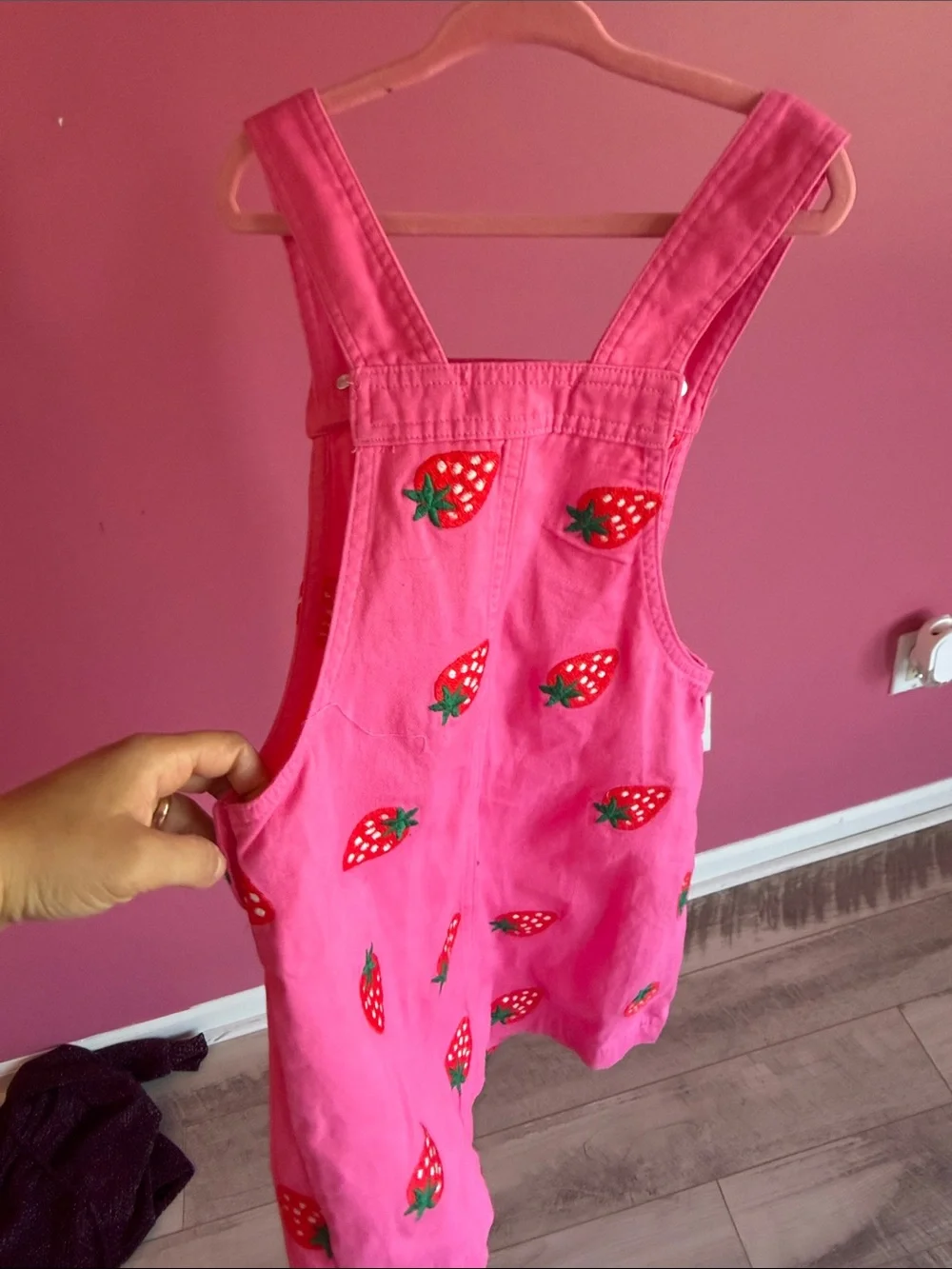 Isaac Mizrahi cute pink